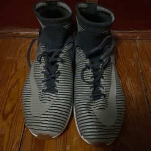 Used Nike zoom sneakers. Size 11
